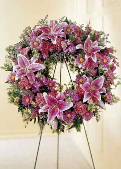 Boonton Florist | Lily Wreath